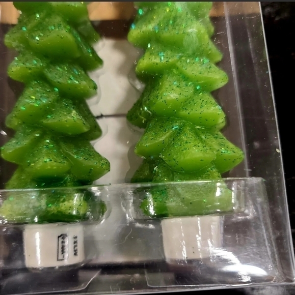 𝅺WELL Dressed Home Wax Tree Shape Flameless Taper Candles Set 2 New 11" - Picture 4 of 6